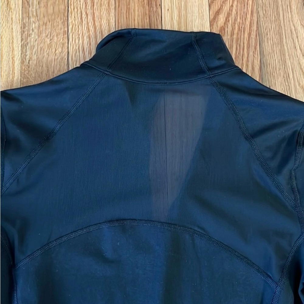 Victoria secret sport jacket with mesh insert size XS - Picture 6 of 8